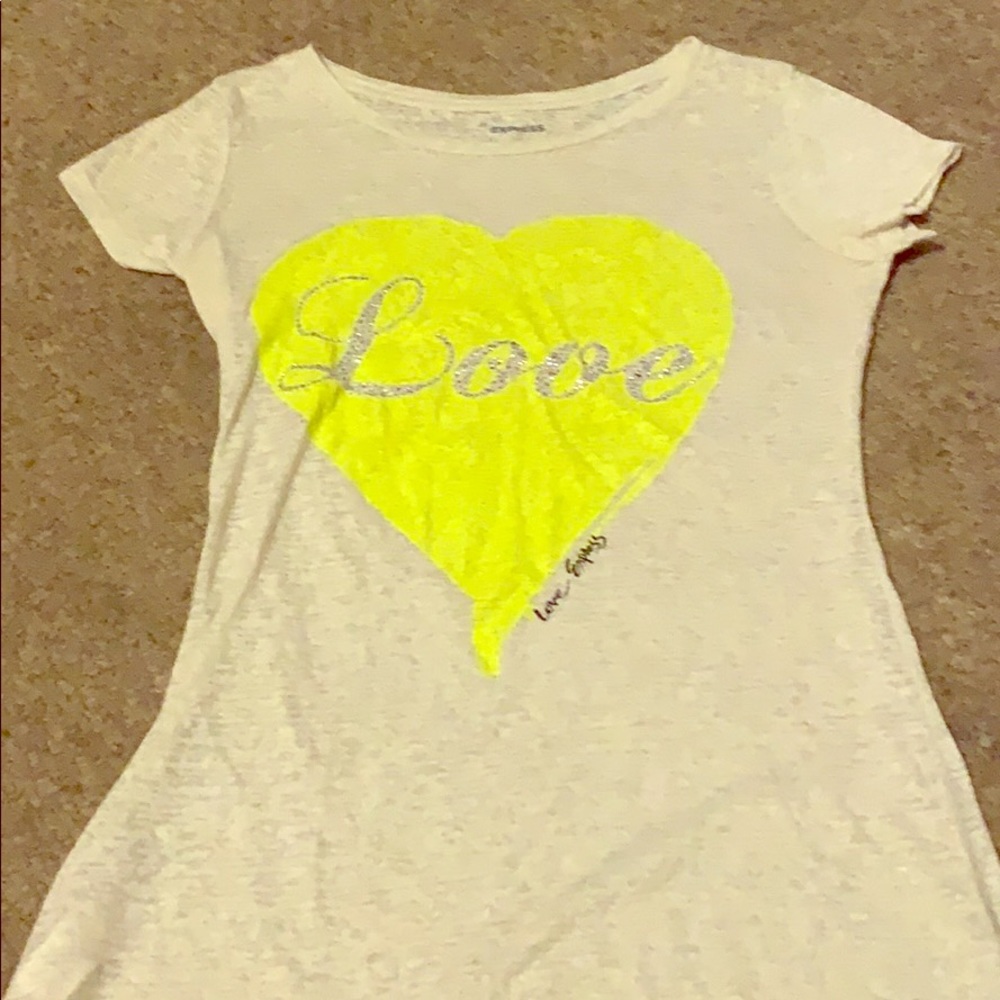 Express t-shirt